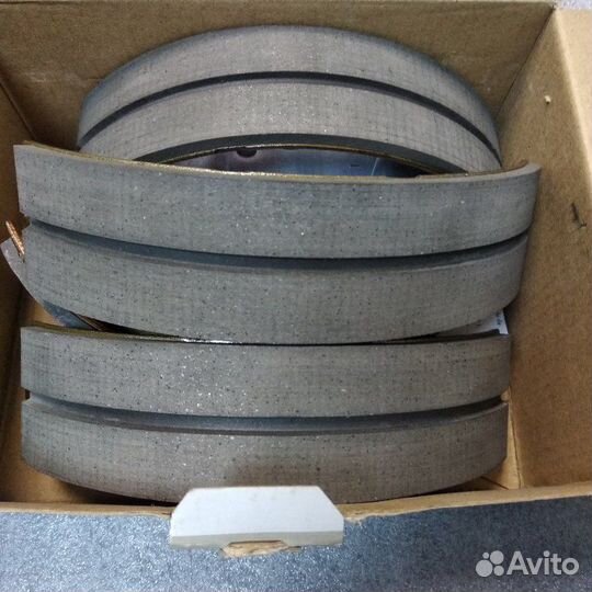 Тормозные колодки барабанные заднее Chevrolet