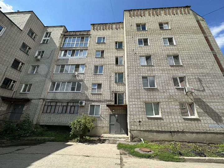 3-к. квартира, 93 м², 5/5 эт.