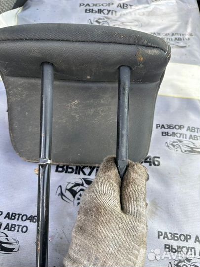 Подголовник сиденья задний Renault Fluence 1
