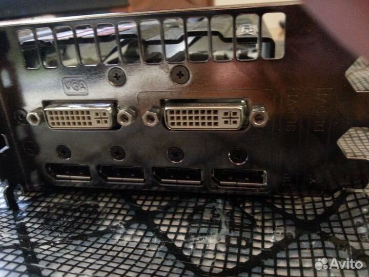 Продается видеокарта Asus AMD Radeon HD7970