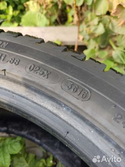 Michelin X-Ice XI3 245/40 R18 97H