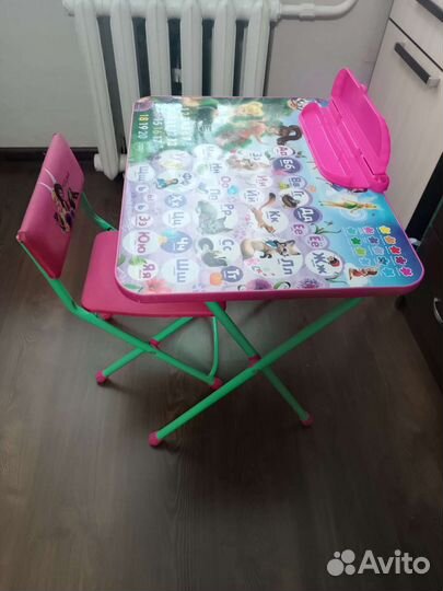 Детский столик со стульчиком