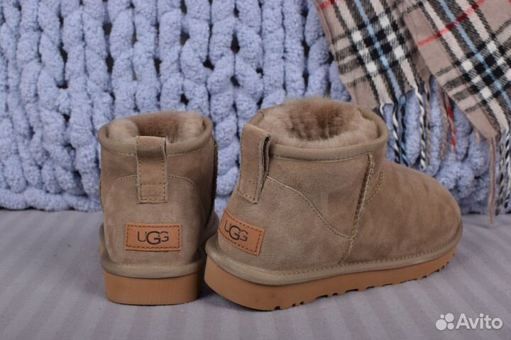 Ugg mini
