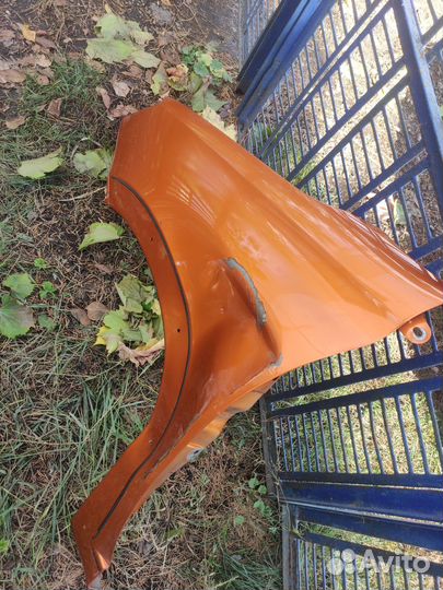 Переднее крыло на гранту