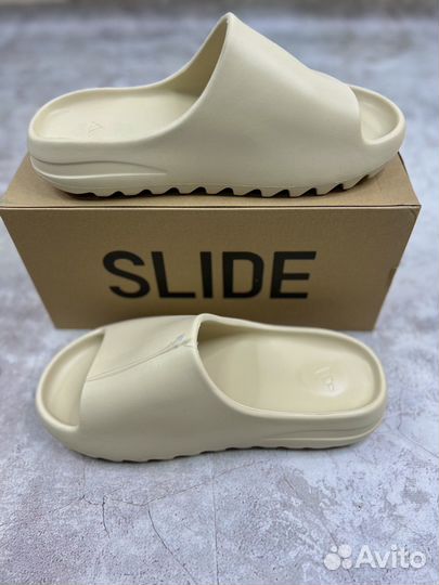 Тапочки сланцы мужские Adidas Yeezy Slide