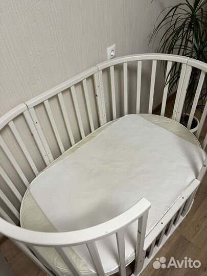 Детская кроватка трансформер с маятником