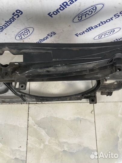 Панель передняя (телевизор) Audi A4 B7 2006