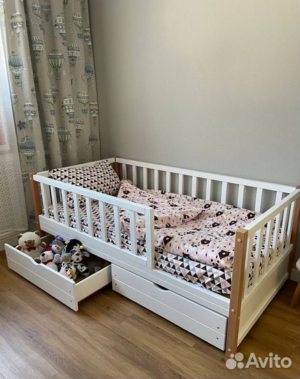 Детская кровать Basic бук