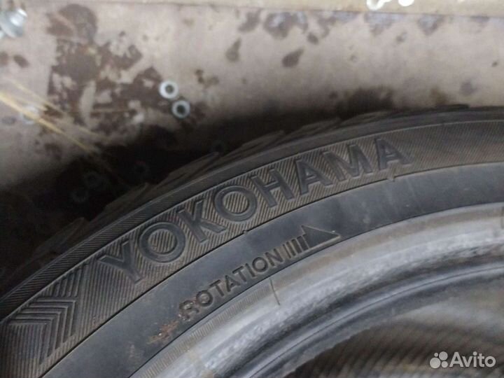 Yokohama Ice Guard IG35 255/45 R20
