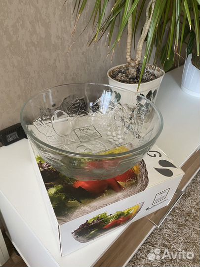 Салатник новый