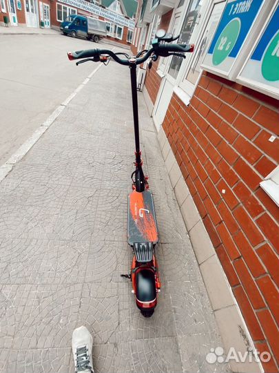 Электросамокат Kugoo G1