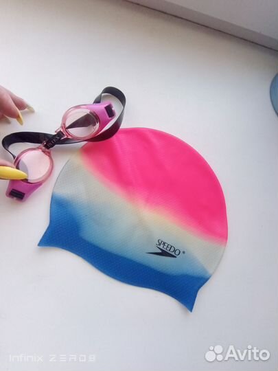 Шапочка для плавания и очки