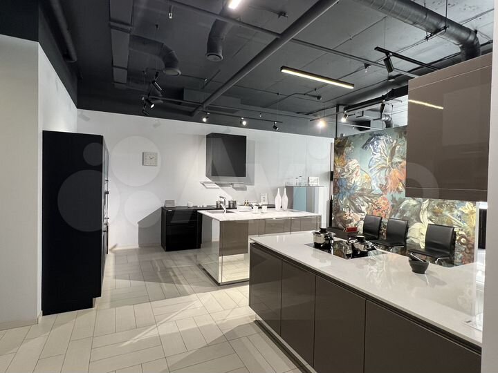 Торговая площадь, 228 м²