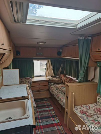 Автодом-прицеп