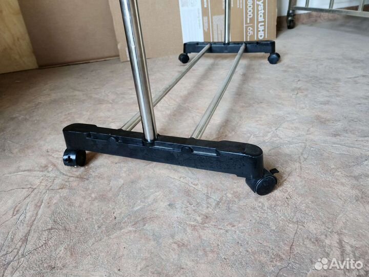 Вешалка напольная