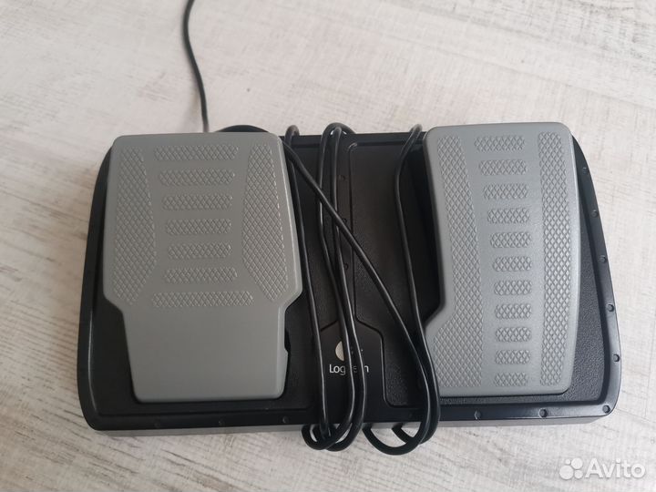 Игровой руль logitech