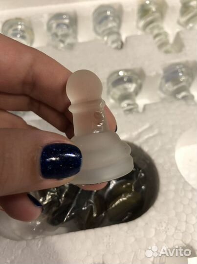 Стеклянные шахматы и шашки