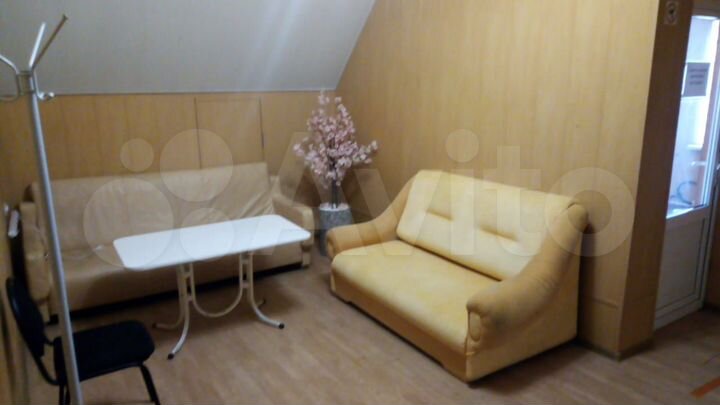 Здание, 317.6 м²