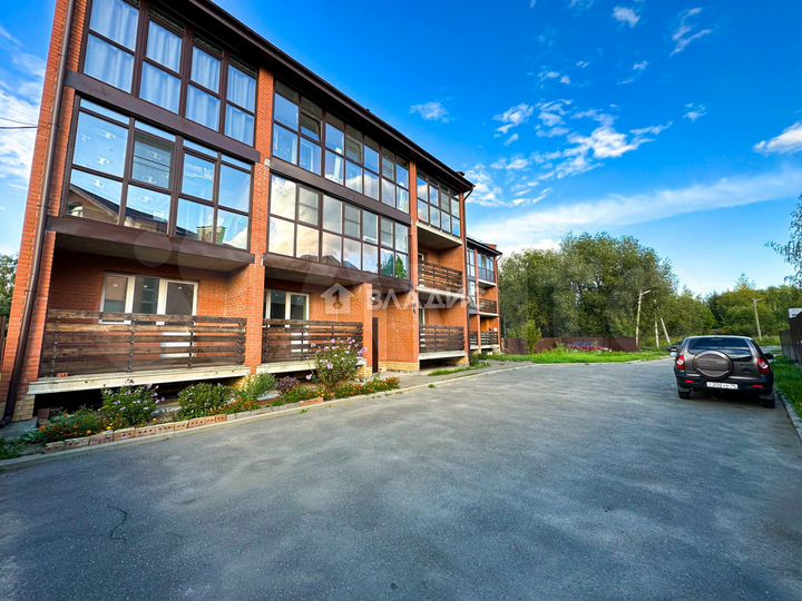 2-к. квартира, 64,6 м², 2/3 эт.