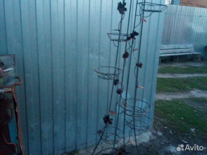 Подставка для цветов