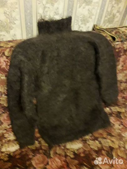 Свитер с горлом