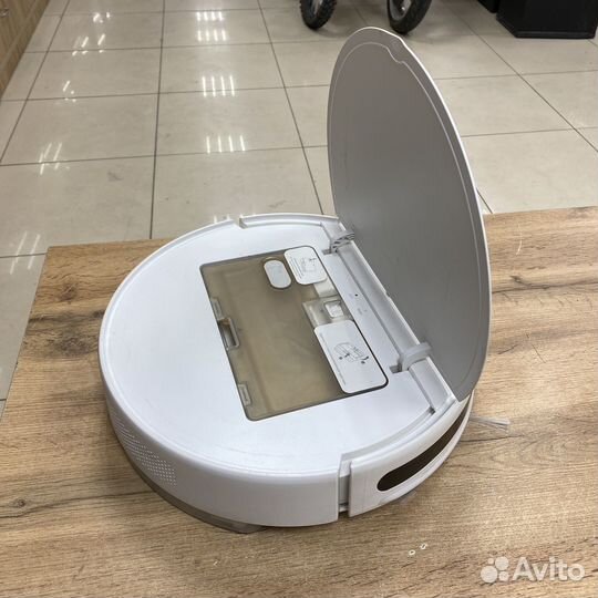 Робот-пылесос Xiaomi Mi Robot Vacuum-Mop