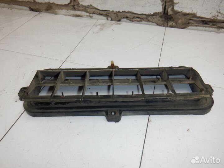 Решетка вентиляционная Mazda MPV