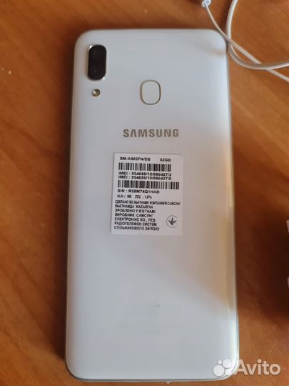 Телефон Samsung а 30