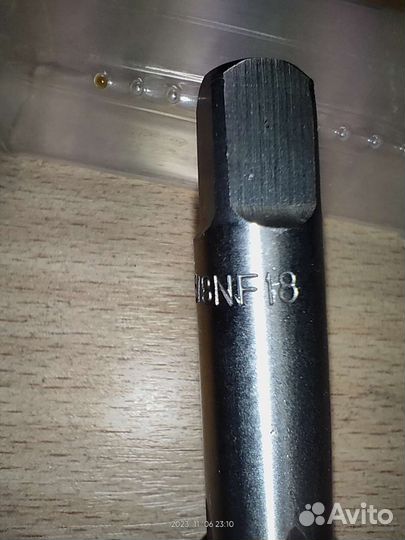 Метчик дюймовый UNF 5/8 18 нитей