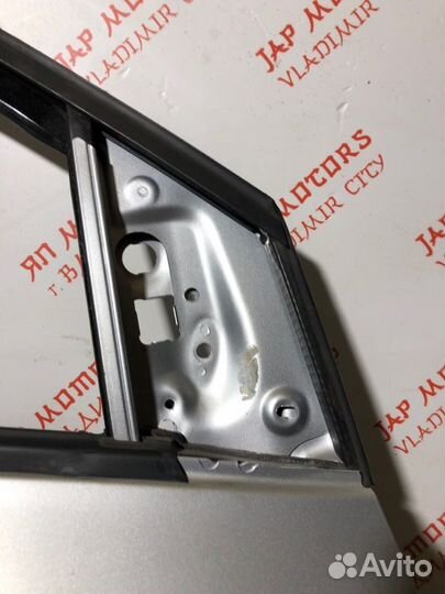 Дверь боковая передняя правая Volkswagen Polo