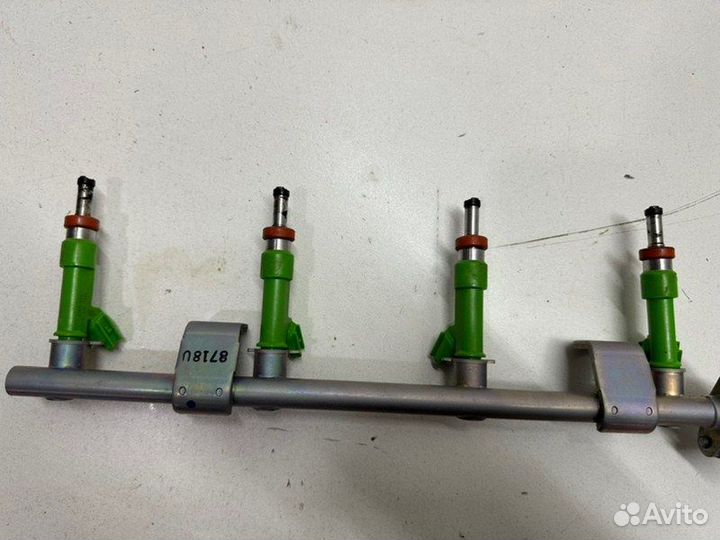 Рулевая рейка с форсунками передняя Toyota Camry