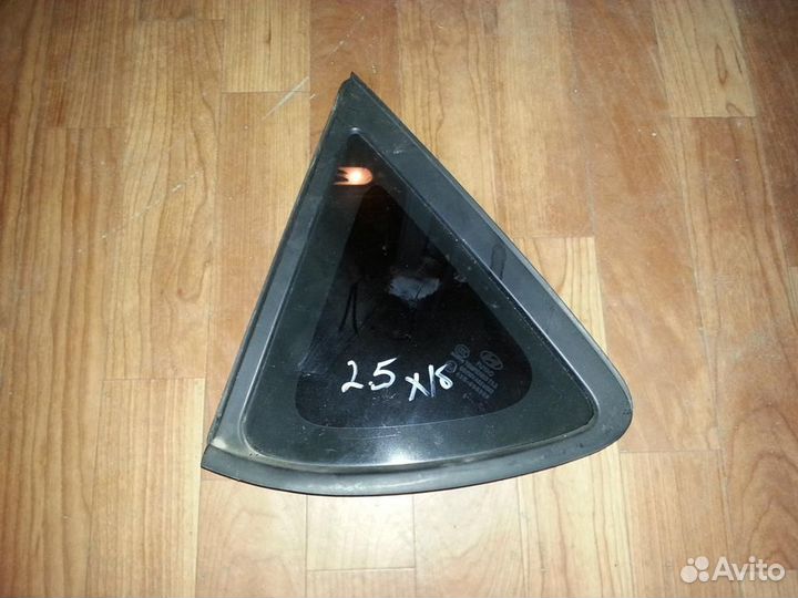 Стекло форточки задней левой (хэтчбэк) Hyundai Sol