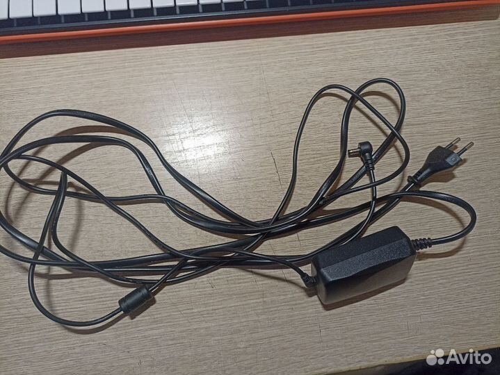 Мини-синтезатор Casio SA-76