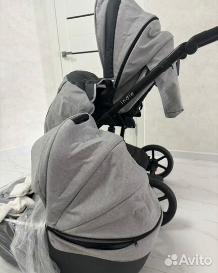 Прогулочная коляска 2 в 1