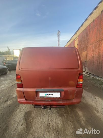 Mercedes-Benz Vito 2.1 МТ, 2001, 450 000 км