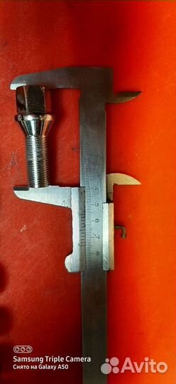 Колесные болты хромированные на BMW X5 6