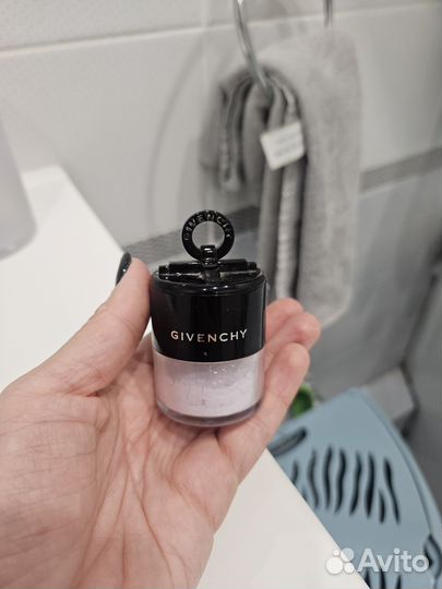 Givenchy пудра
