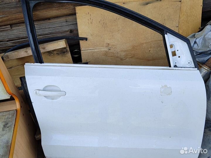 Дверь правая Фольксваген Поло хетчбэк