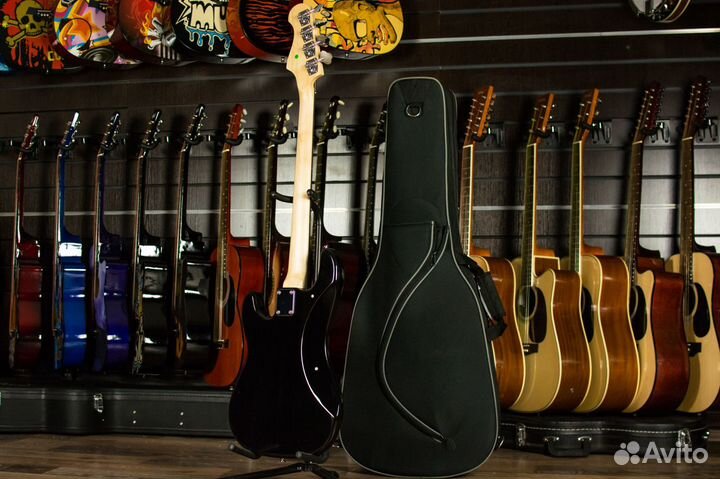 Бас гитара Caraya + Аксессуары