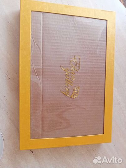 Фарфоровая посуда-орхидея. Англия