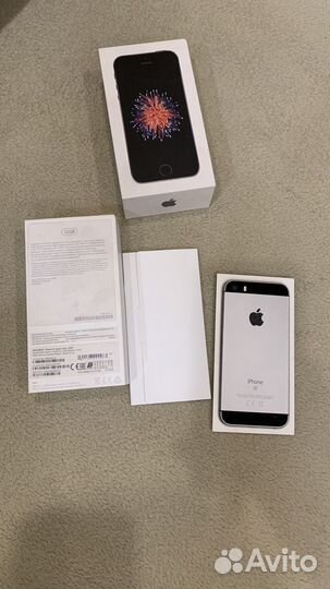 iPhone SE, 32 ГБ