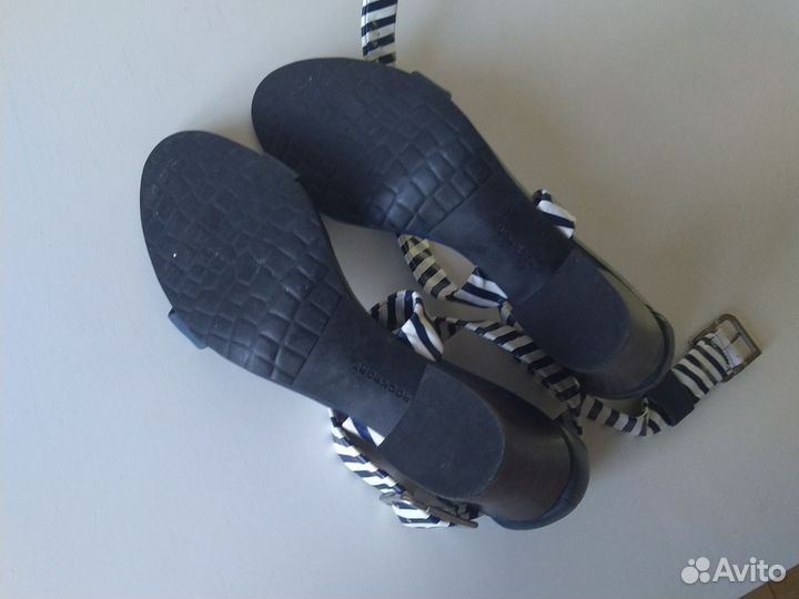 Босоножки кожаные Rockport 41 р