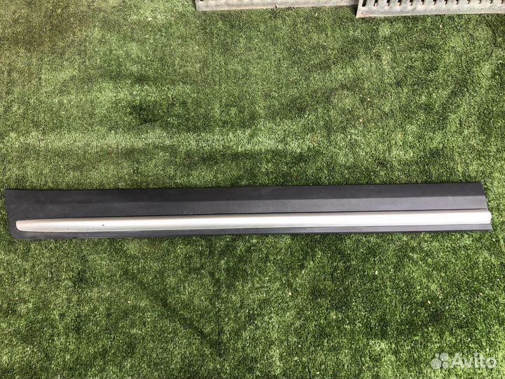 Молдинг передней левой двери джили атлас