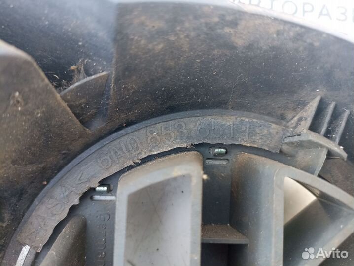 Решетка радиатора Volkswagen Polo 3