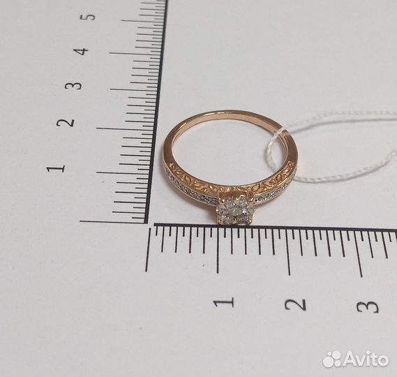 Золотое кольцо с бриллиантом 17р