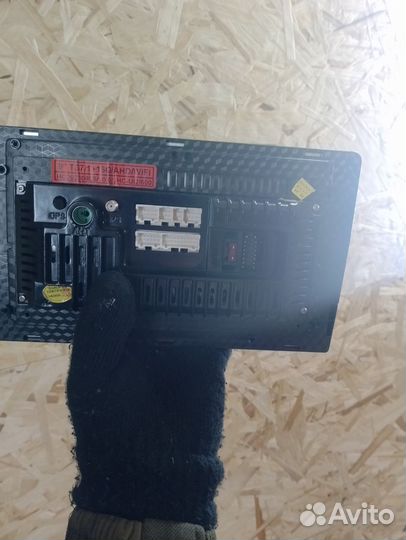 Сенсорная магнитола