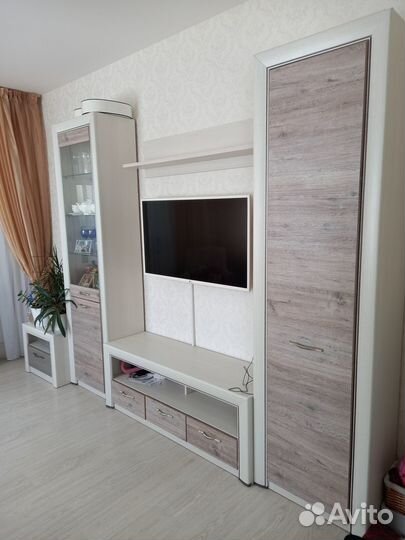 Модульная стенка в гостинную бу