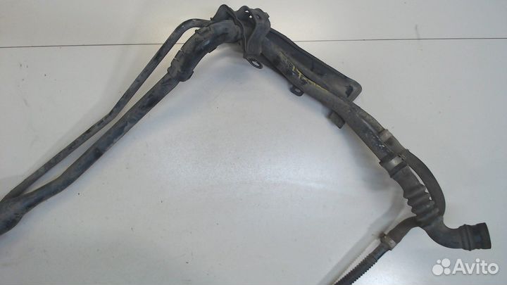 Горловина заливная топливная Toyota Highlander 1