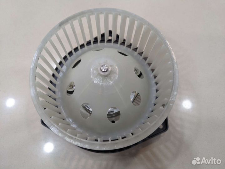 Мотор отопителя patrol Y62 / infinity QX80