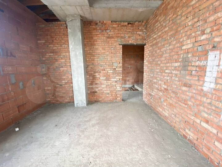 4-к. квартира, 136 м², 9/10 эт.